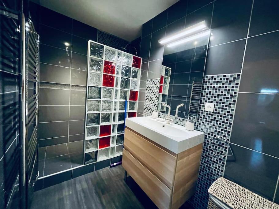 L'Ideal Cosy-Wifi-Netflix Et Garage В'єнна Екстер'єр фото